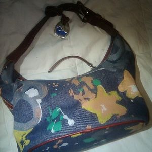 Dooney And Bourke Purse
